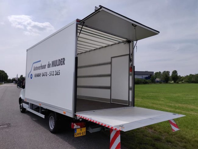 bakwagen met laadklep huren