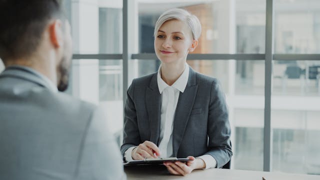 Zo kun je als bedrijf sneller geschikt personeel aantrekken online
